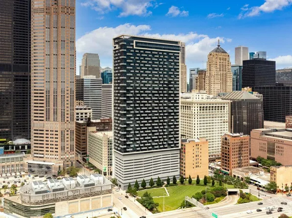 235 W Van Buren St, Chicago, IL