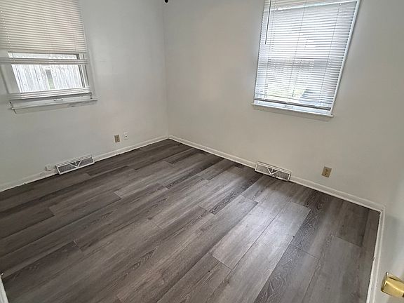 5th image of 323 N 35th St