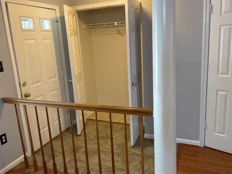 Entrance Foyer w/coat closet