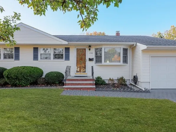 2340 Colonial Dr, Clark Twp., NJ 07065
