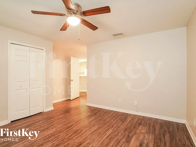 4724 13th St SW — Photo 8
