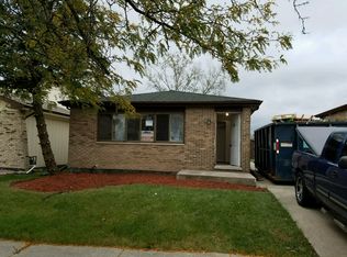 18029 Idlewild Dr, Country Club Hills, IL