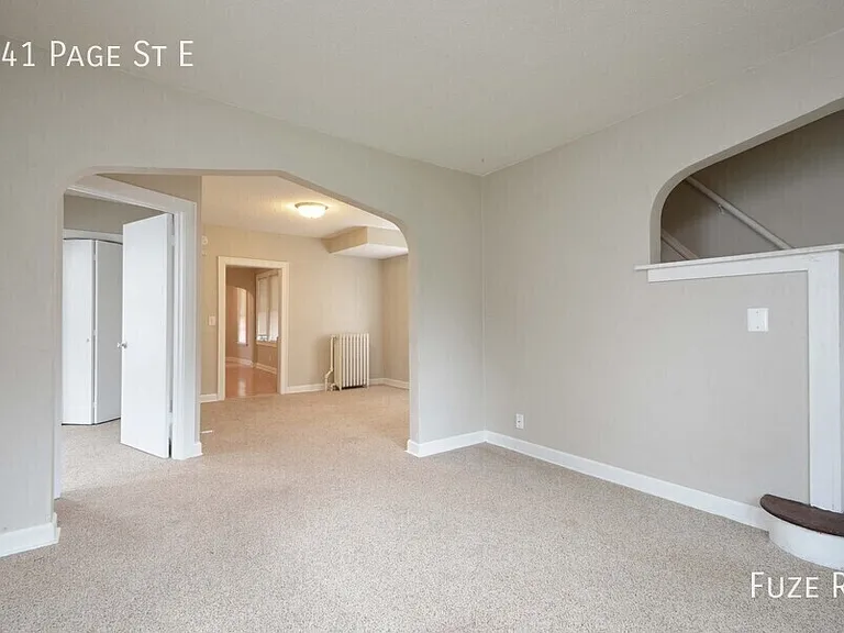 241 Page St E — Photo 21