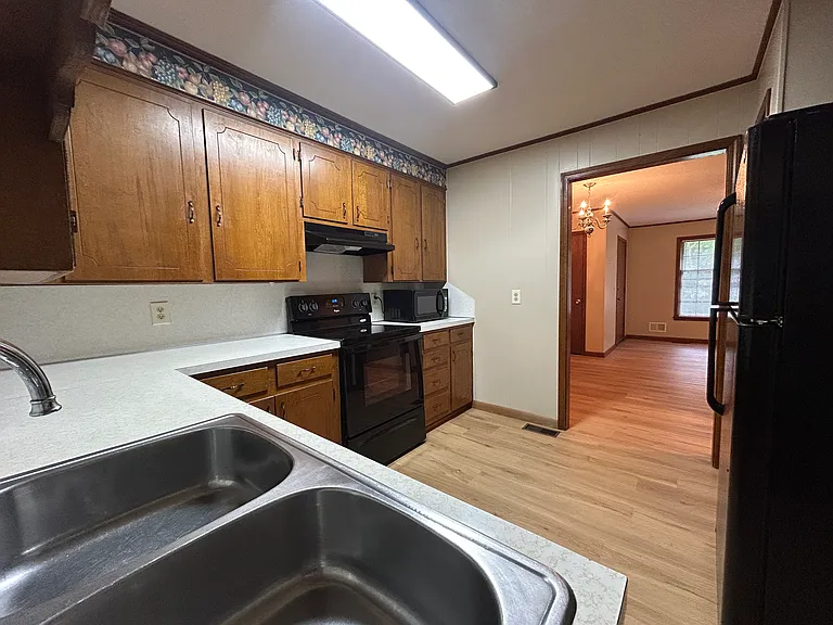 1715 Leeway St #1715 — Photo 2