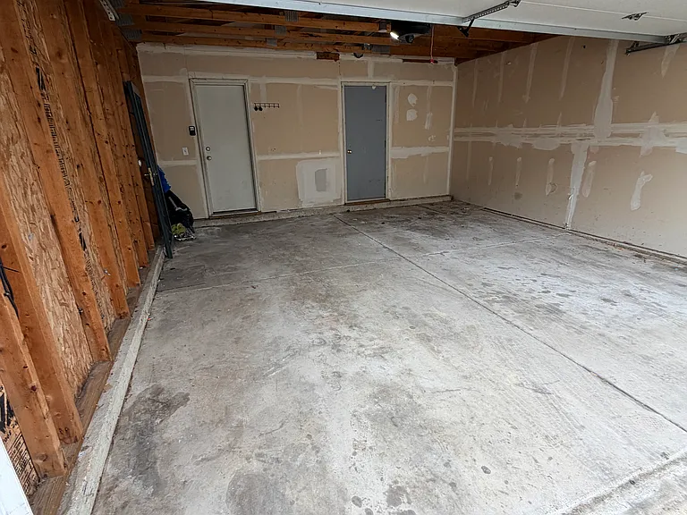 916 Symphony Dr — Photo 15