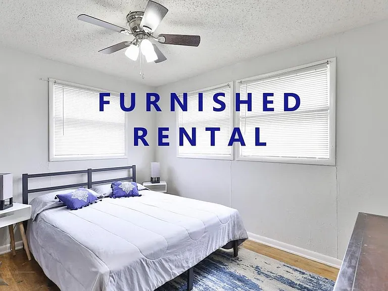 2109 Collins Ave — Photo 13
