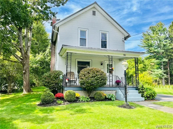 90 Spring St, Springville, NY 14141
