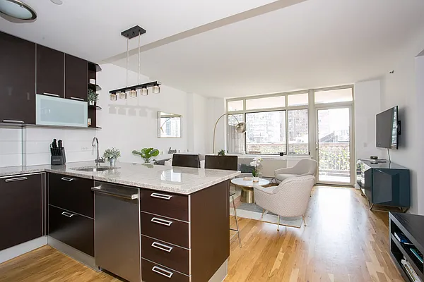 Rented by Oxford Property Group | media 4