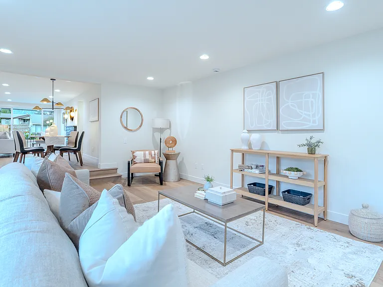 515 NE 123rd St — Photo 46