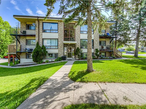 76 Barbara Cres, Kitchener, ON N2M 4N2