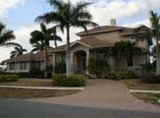 901 Giralda Ct, Marco Island, FL 34145
