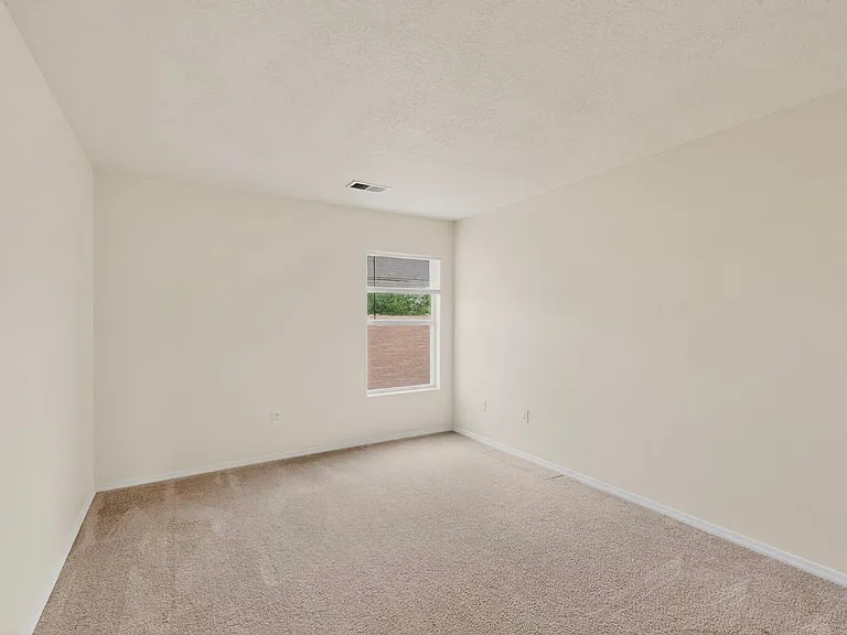 5841 Sandoval Dr NE — Photo 25