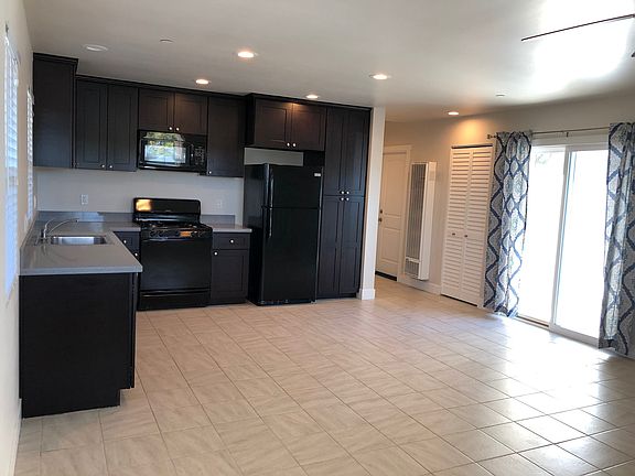 4th image of 4996 Eucalyptus Ln