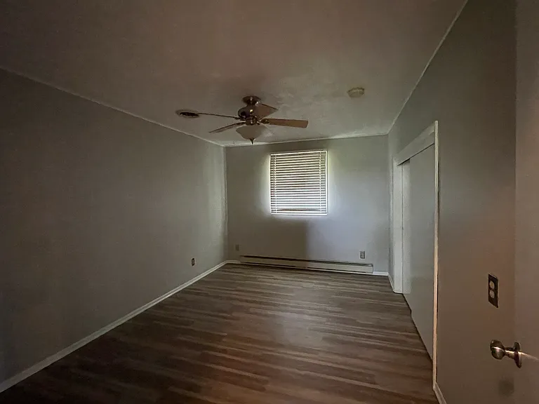 404 S Mayor Caliper Dr — Photo 8
