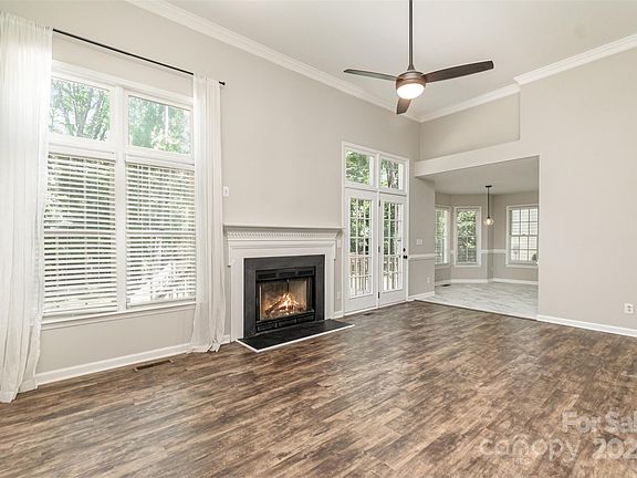 5th image of 4709 Poplar Grove Dr