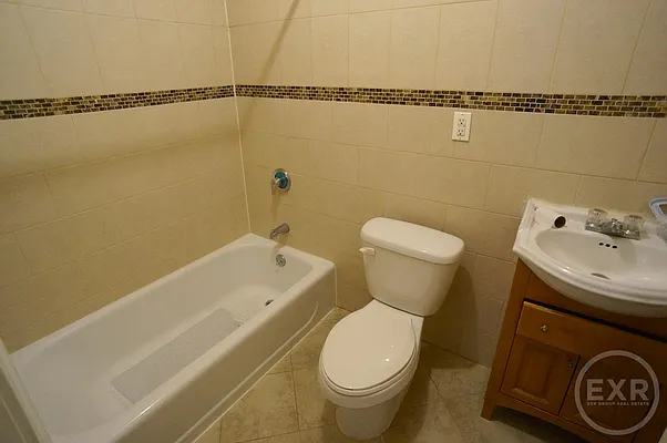 Rented by EXR | media 19