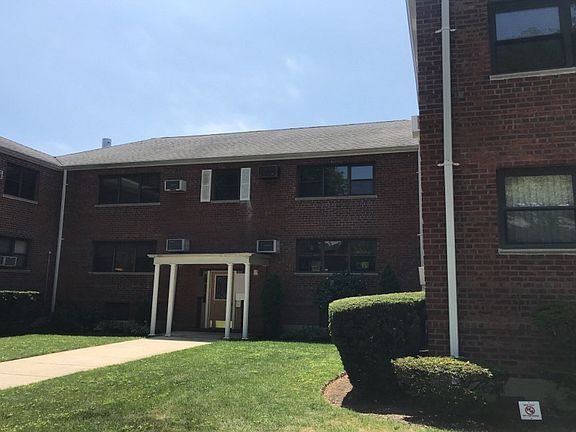 2nd image of 15520 86th St