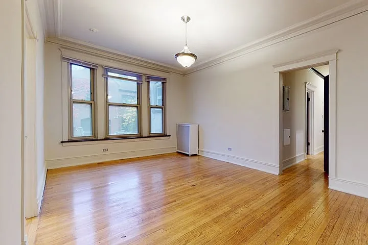 1413-15 E. 57th — Photo 37