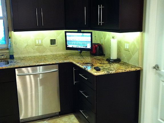 5th image of 1749 Kamler Ave