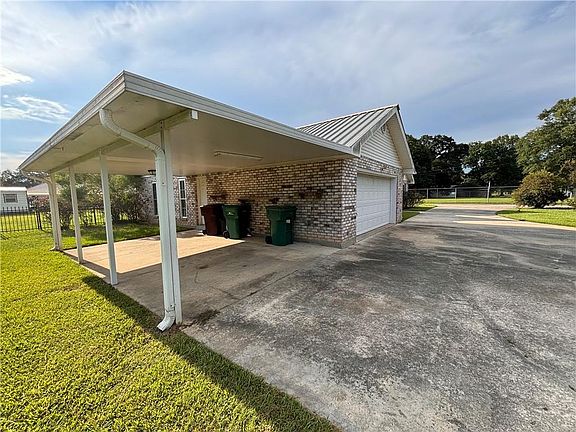 3rd image of 48087-48091 Galafaro Rd