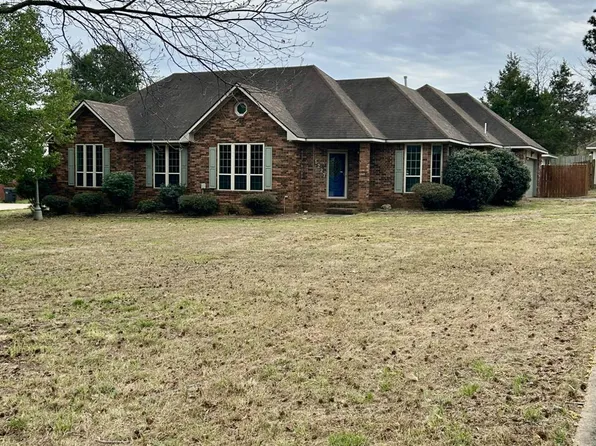 5227 Harrisburg Rd, Jonesboro, AR 72404