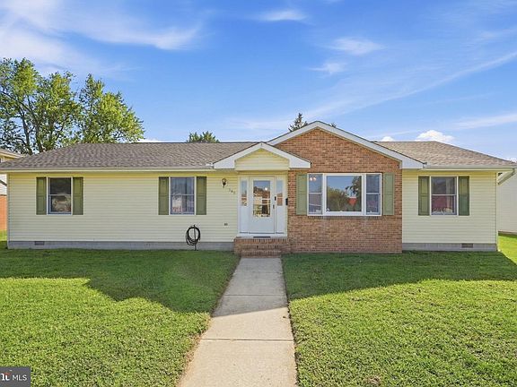 3rd image of 949 Janeka Ln