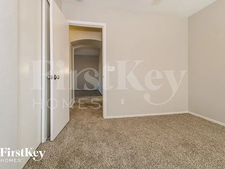 1071 S 224th Ln — Photo 13