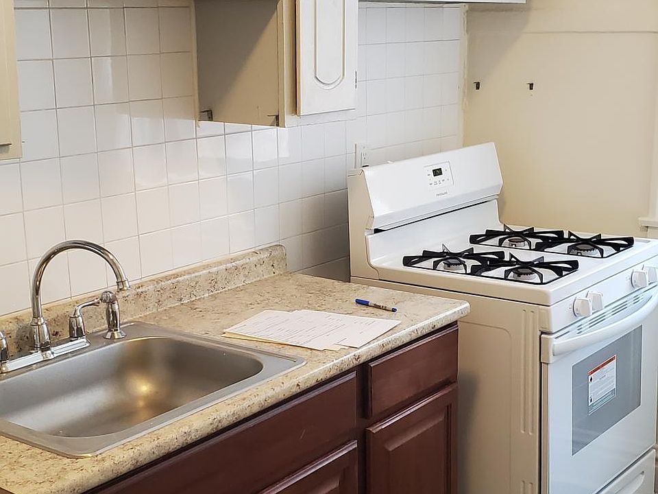 1st image of 5046 W Diversey Ave #2N