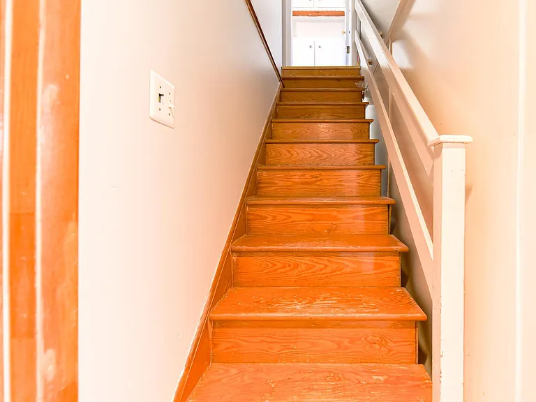 1130 Linden Ave — Photo 18