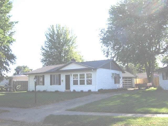 2nd image of 2917 Dakota Dr