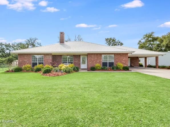 1081 Lawless Tauzin Rd, Breaux Bridge, LA 70517