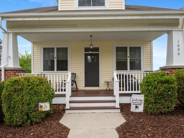 1006 Village Way N, Blacksburg, VA 24060