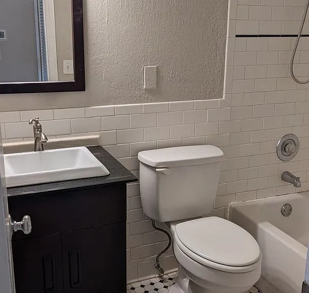 1525 Catherine St #24 — Photo 6