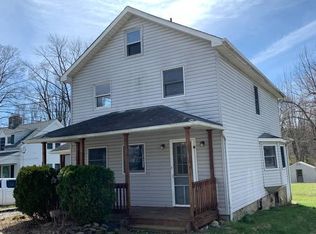 10 High St, Andover, NJ 07821