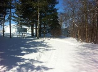 7105 Naomi Rd, Eau Claire, MI 49111