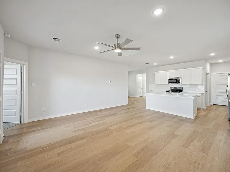 5212 Gentle Rain Dr — Photo 4