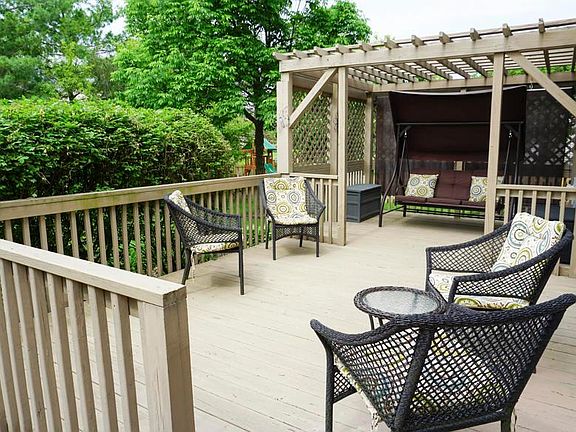 4th image of 5639 Rosecliff Dr