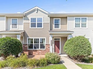 3305 Hazel Trl UNIT D, Woodbury, MN 55129