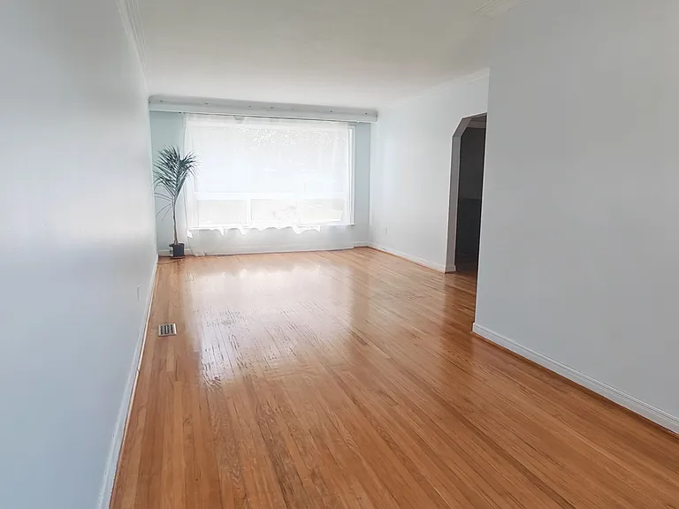 505 Sandmere Pl — Photo 4