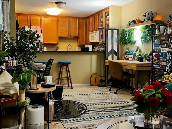 3030 Suncrest Dr Unit 104, San Diego, CA 92116