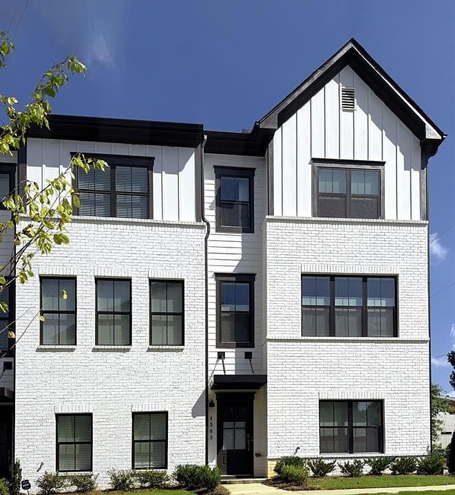 1st image of 1363 Pavillion St SE