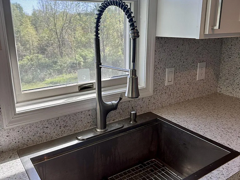 102 Vosburgh Rd #2 — Photo 7