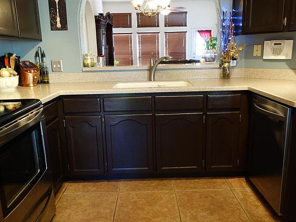 5th image of 2668 Sun Crest Dr