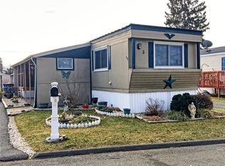 5 Uncas Rd, East Hartford, CT 06118