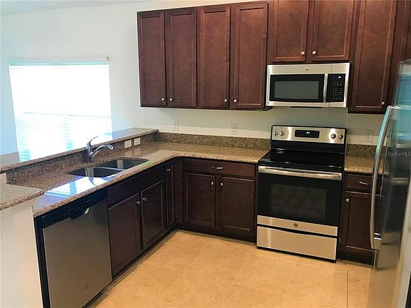 3rd image of 625 Ogelthorpe Dr