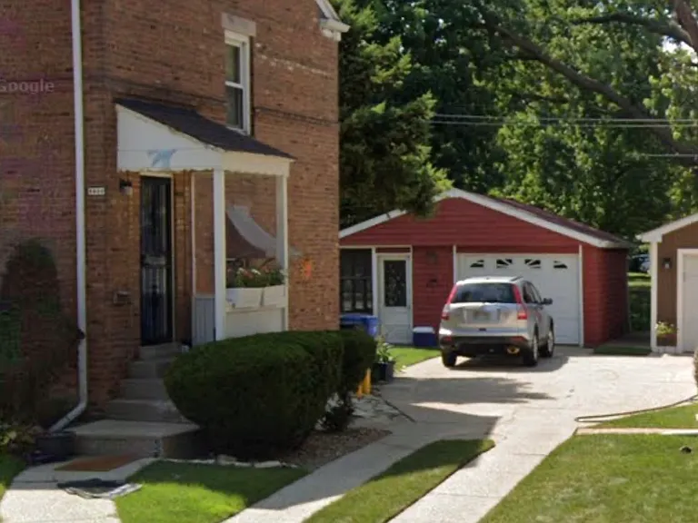 3930 N Mobile Ave — Photo 2