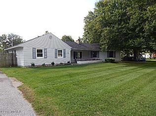 1435 Airport Rd, Norton Shores, MI