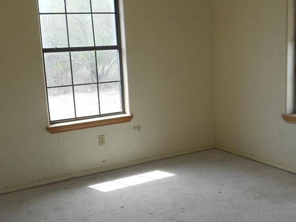 4th image of 27415 Palm Blvd