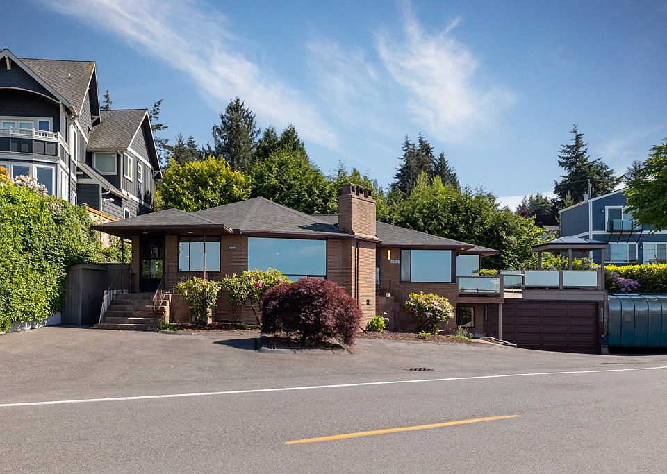 1st image of 9922 Triton Dr NW #1/2