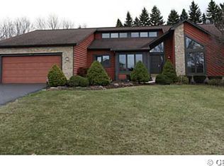 46 Englewood Hl, Pittsford, NY 14534